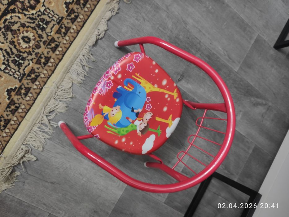 Детское кресло-стульчик