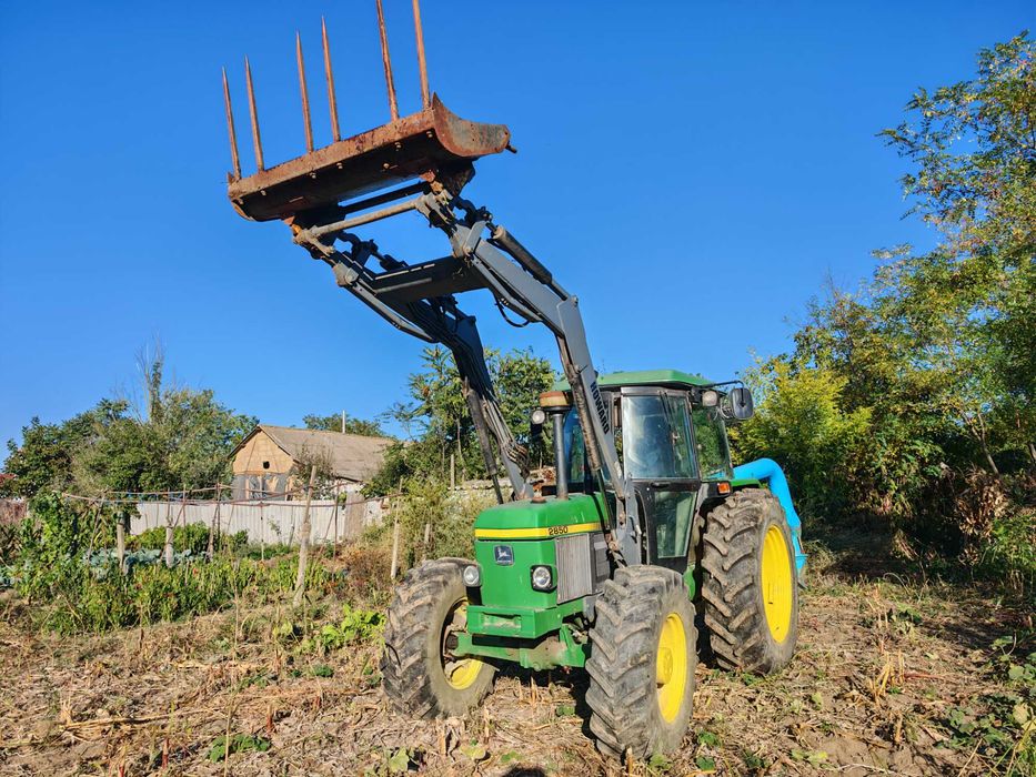 Vand Tractor John Deere 2850