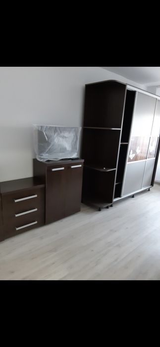 De inchiriat apartament 2 camere 88mp la intim