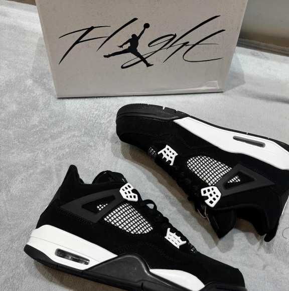 #DOAR 349,99# Nike Air Jordan 4 White Thunder Editie Limitata