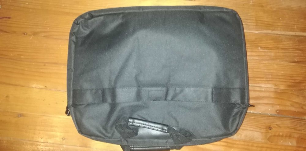 Неупотребявана чанта за лаптоп ASUS