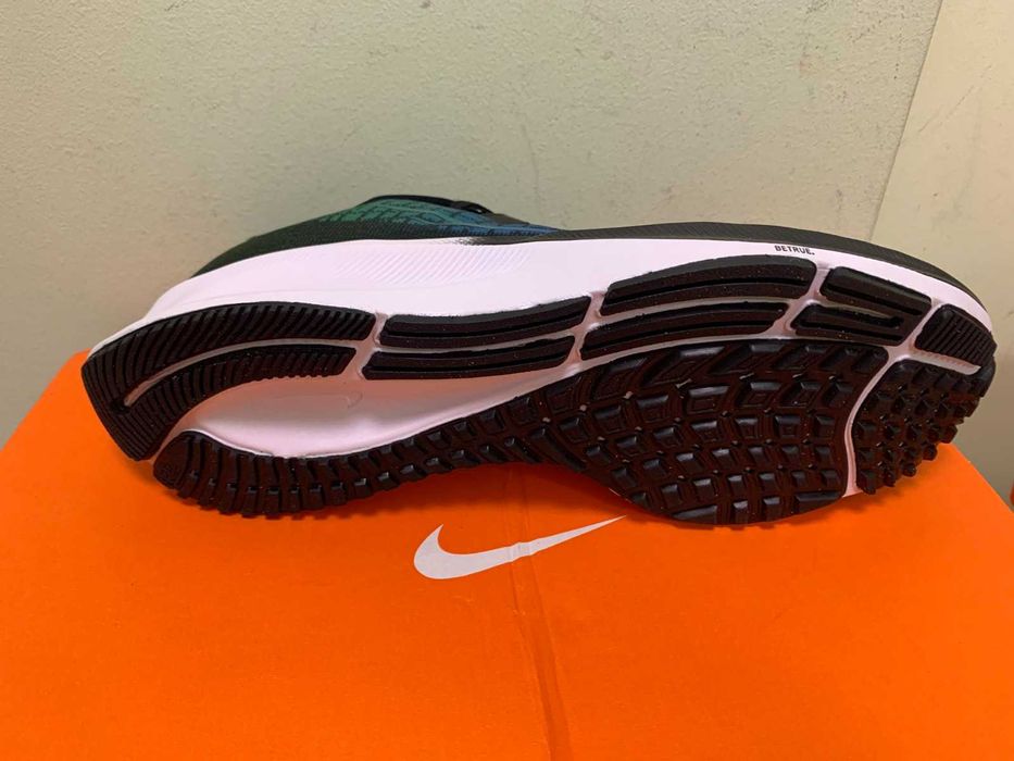 Нови мъжки маратонки Nike Air Zoom Pegasus 37 Be True размер 43