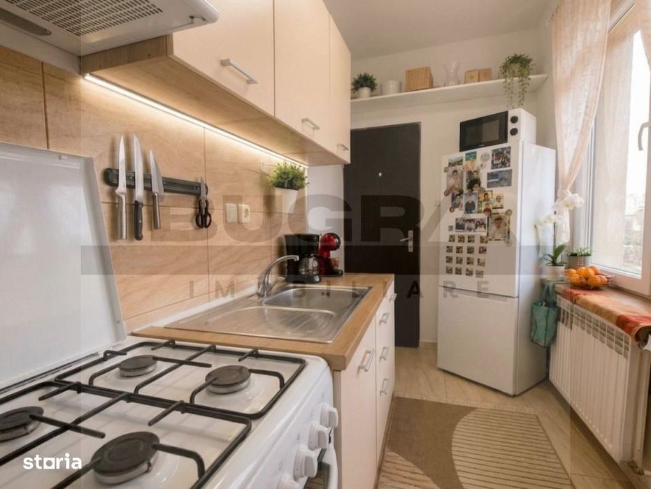 Apartament, 40mp, parcare, etaj intermediar, terasa 25mp, zona Petrom