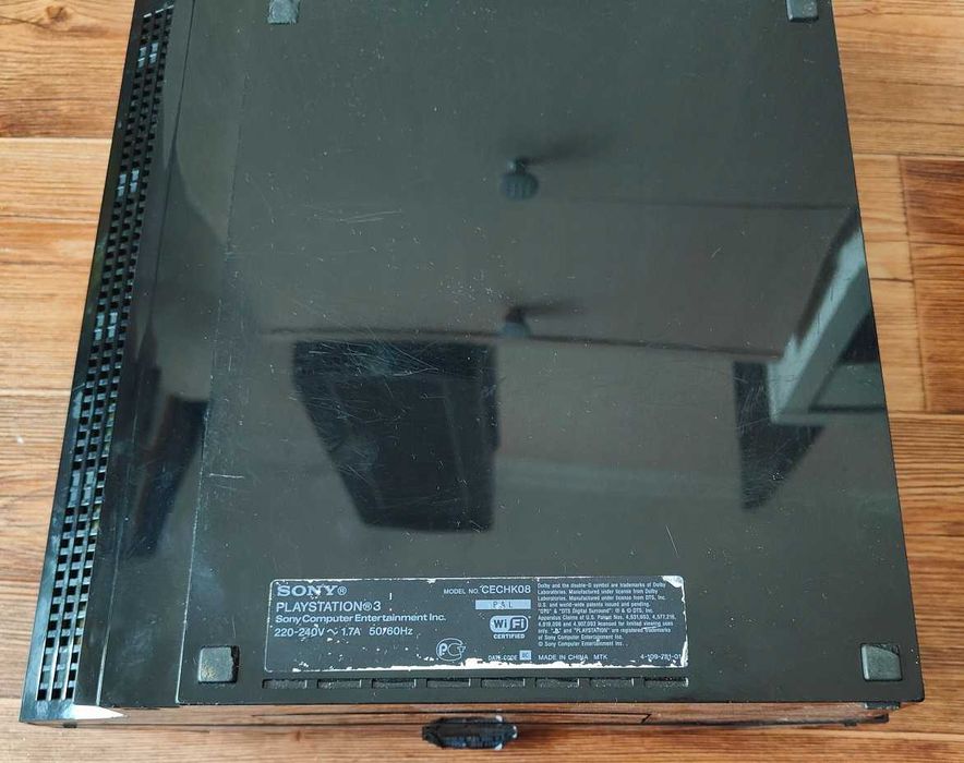 продам ps3 fat (не вкл)