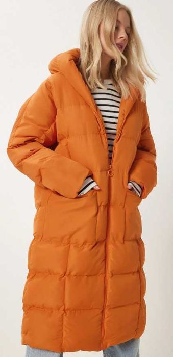 Оранжево яке с етикет – ново, модерен обемен модел