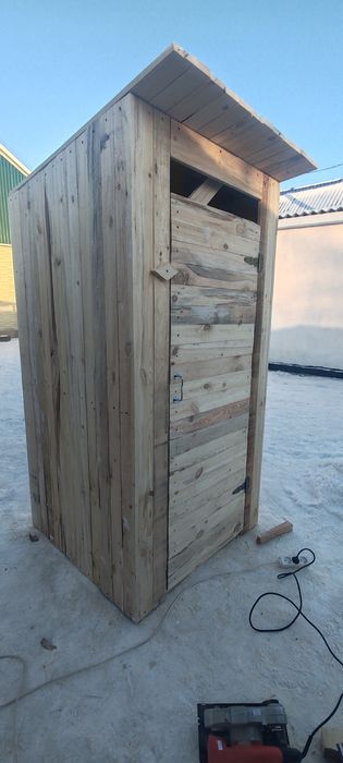 Туалет уличный сосна