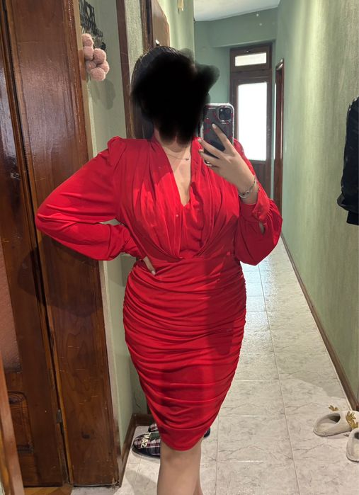 Рокля от Аксел.