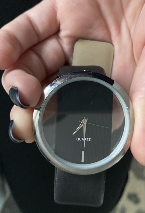 Дамски часовник