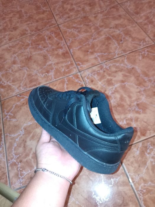 Vând Nike Court Vision Lo