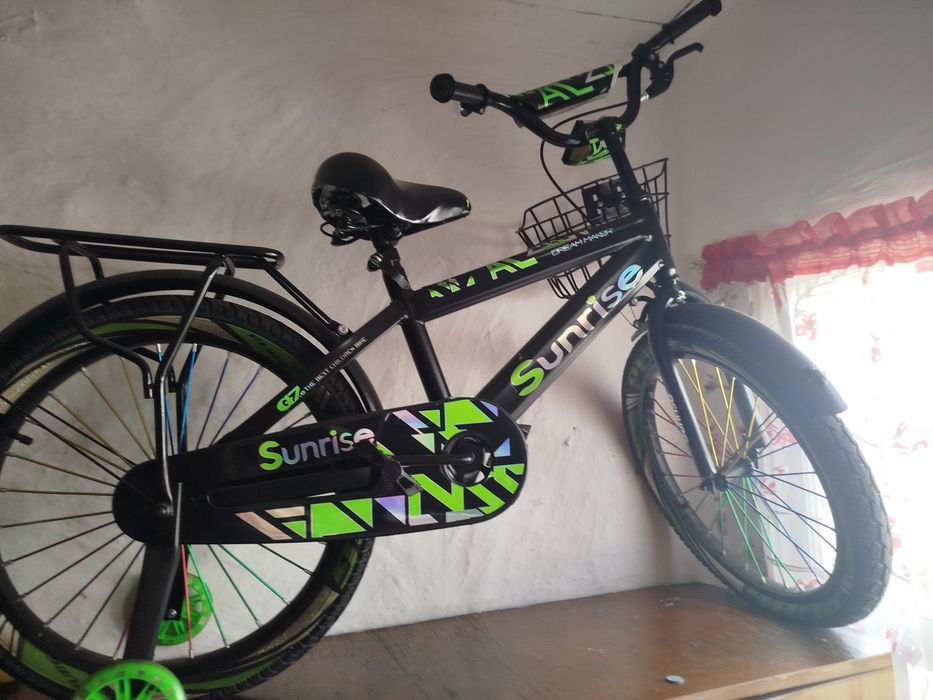 Продам детский велосипед 8-10 лет.