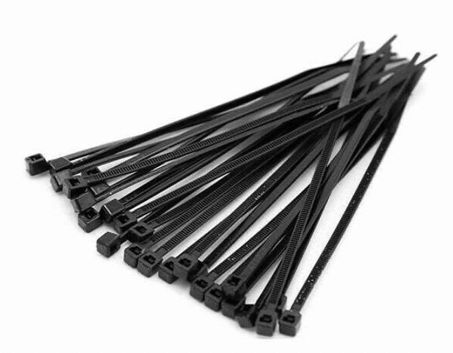 Свински опашки различни варианти по 100бр. в пакет