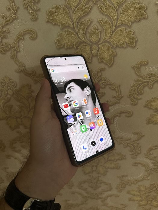Redmi 12 pro 256 gb  yaxshi  holatda