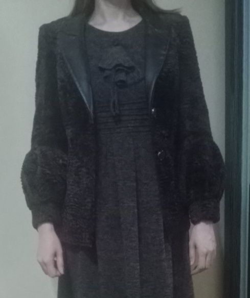 Qizlar va ayollar kostyumi