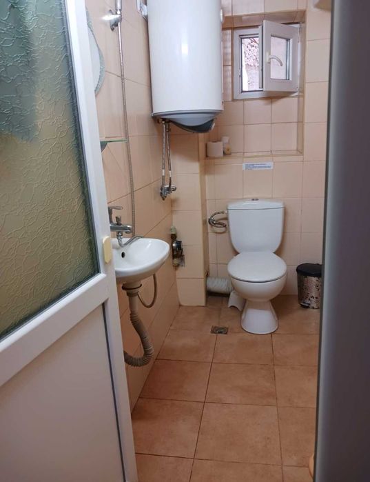 Дава се под наем Едностаен апартамент в Петрич - 15 кв.м за 129.54 € - Снимка #6