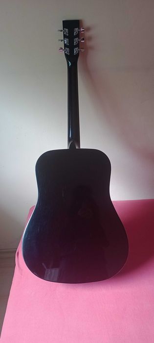 Комплект акустична китара с метални струни Hobax FAG-110 SB с калъф и перца. HobaX бюджетна, подходяща за начинаещи