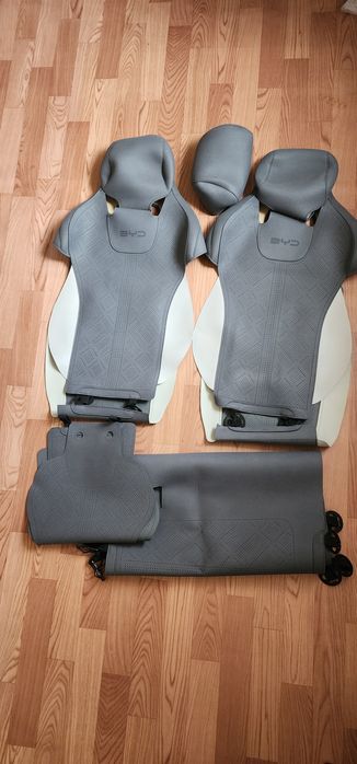 Продам чехлы на Yuan Up