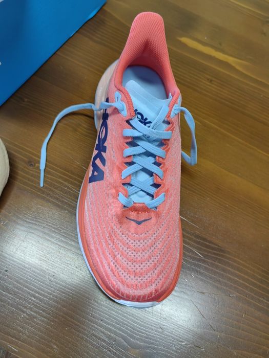 Hoka one one w mach 5