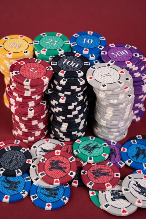 Masa Burberry + Scaune Burberry + Jetoane Burberry POKER set complet