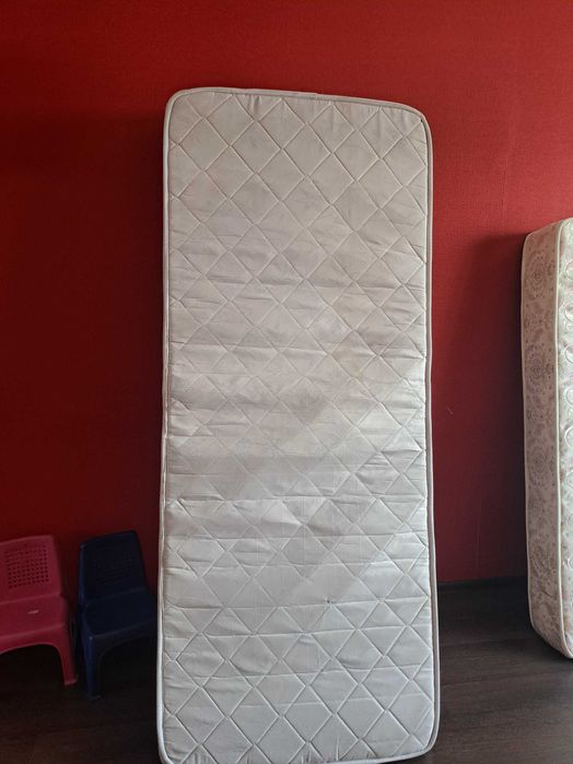 Отдам бесплатно матрасы