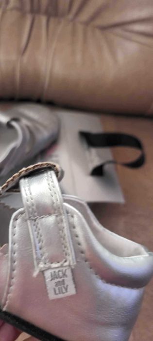 Детски обувки на Jack & Lily Timeless T-Straps Collection и на Clarks