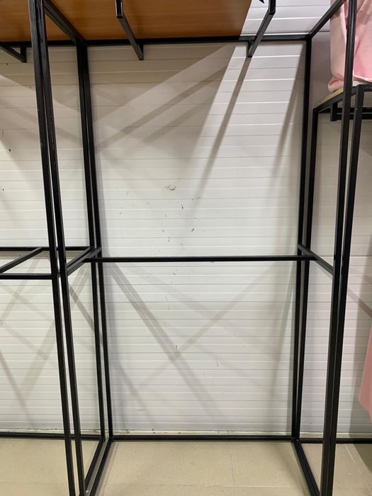 Продам стойки для одежды