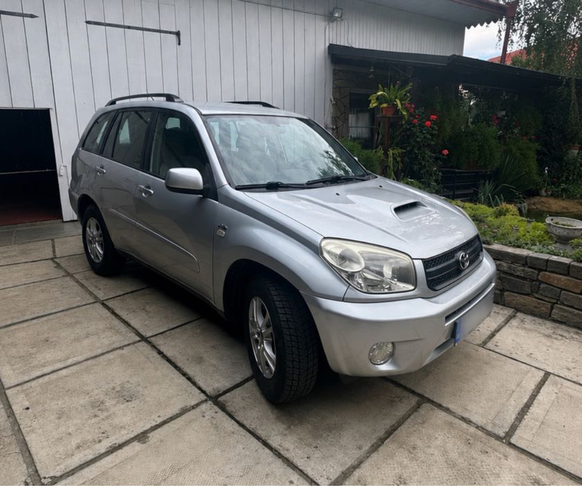 Vând Toyota RAV 4 2004 4x4 2.0 Diesel