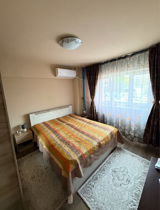 Vand Apartament 4 camere calea rahovei cu sebastian