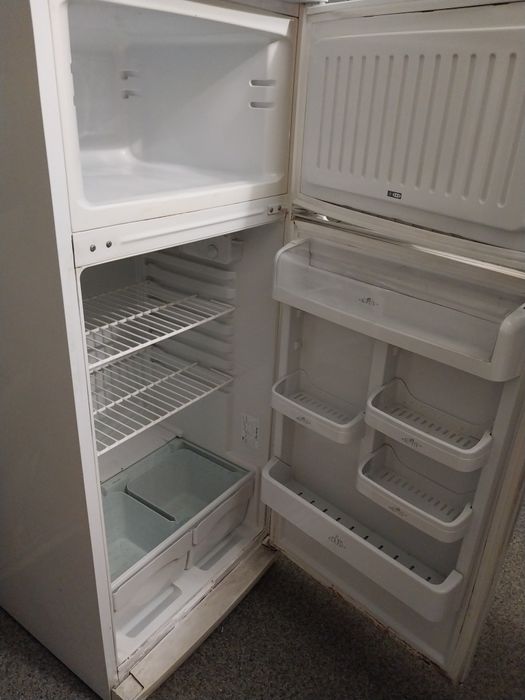 Продам холодильник б/у