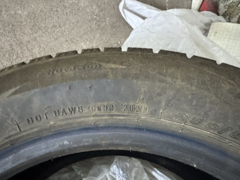 Продам шины 255/55 R18