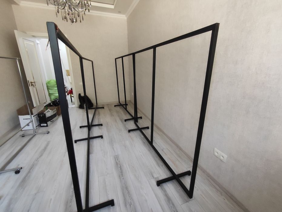 Вещелки для одежды в магазине в хорошем качестве стоит того