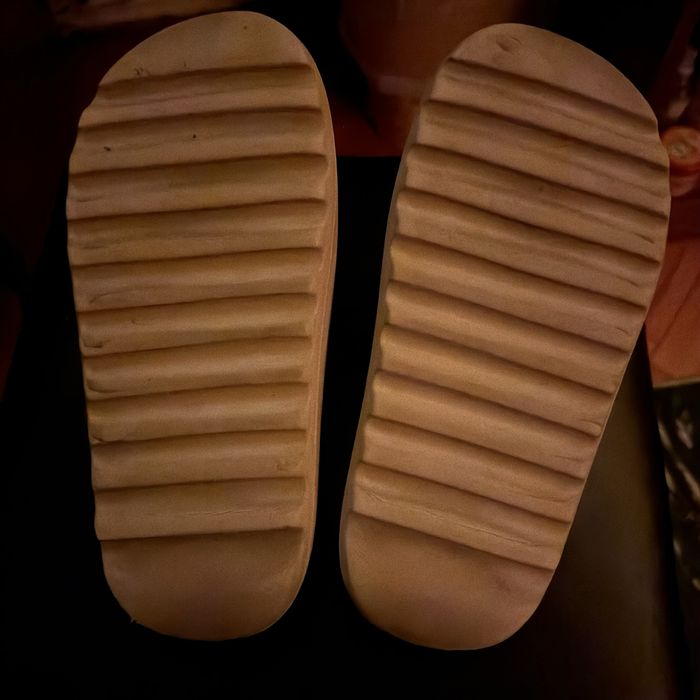 Yezzy slides, papuci