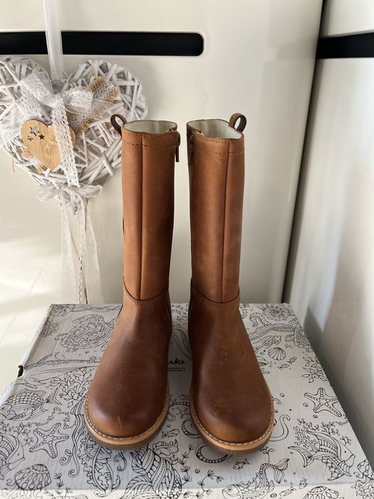 Детски ботушки Clarks номер 29.6