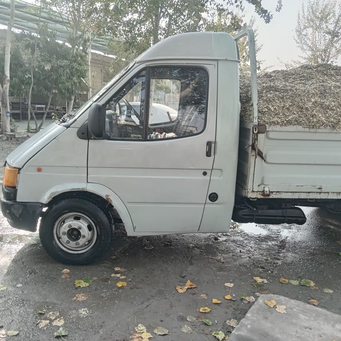 Форт машина сотилади хамма жойи йахши йурип турган