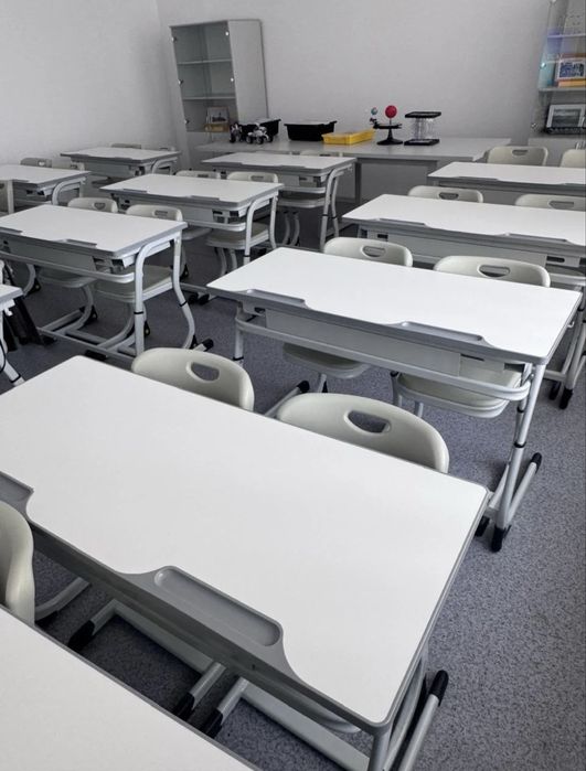 Продаётся Школьная парта