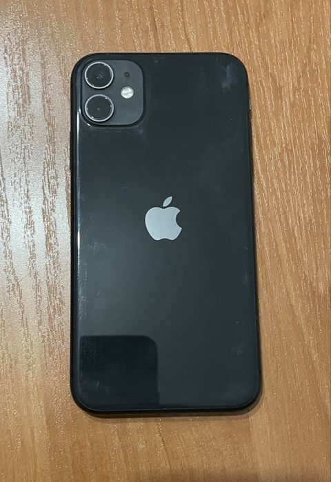 Apple Iphone 11 64GB + 4 калъфа