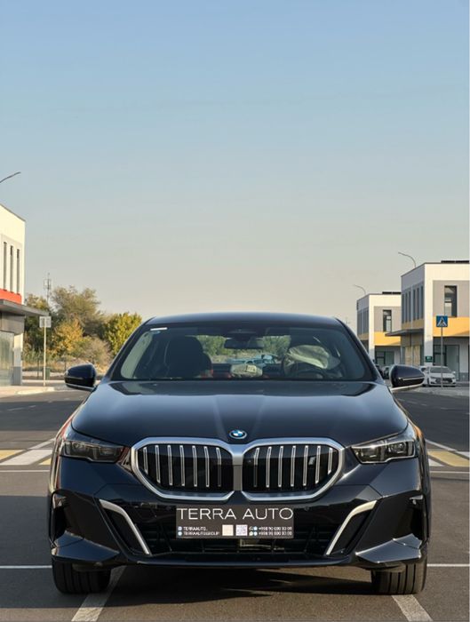 BMW i5 eDrive 40L под заказ от Terra Auto
