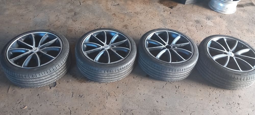 Гуми с джанти 225/40/18