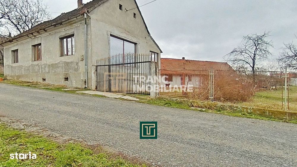 Casă de vânzare cu 4 camere în Zăbrani, teren 578 mp, front generos