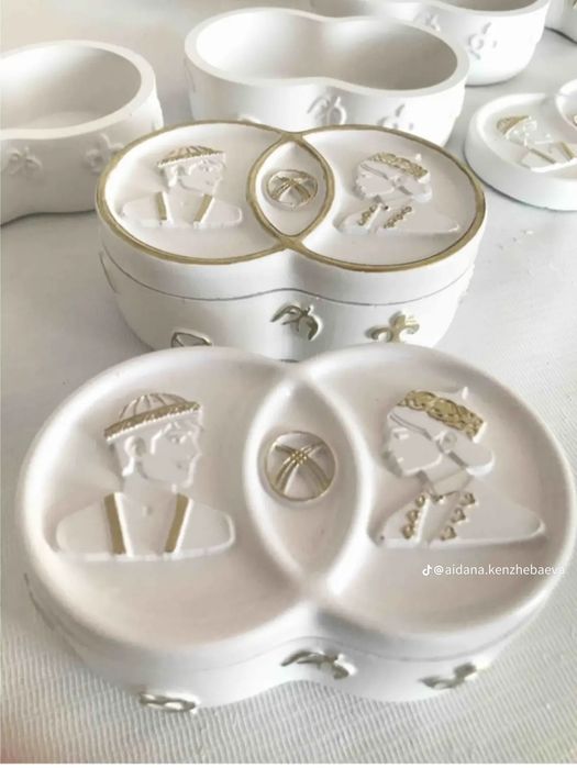 Тойбастар шкатулка ракушка