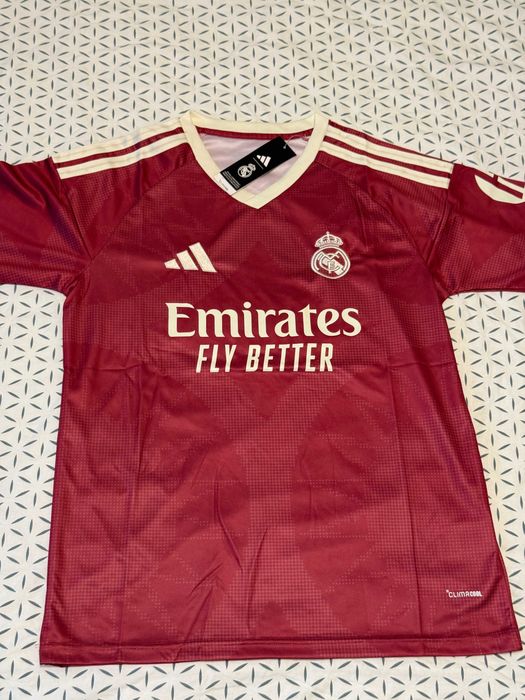 Tricou Real Madrid third kit rosu/roz 2026-2027 la liga champions league