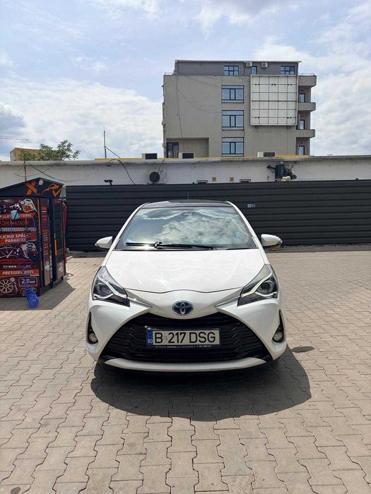 Toyota Yaris Hybrid - Limited edition - 1.5L - 100Cp - echiparea SOL