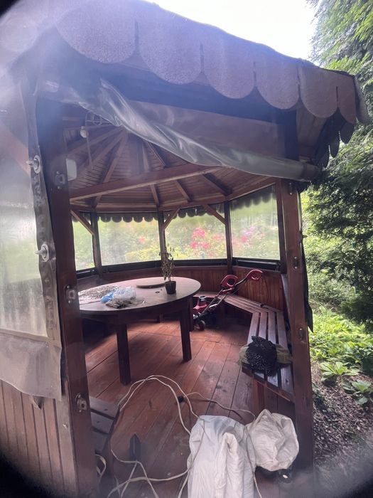 Дървена беседка