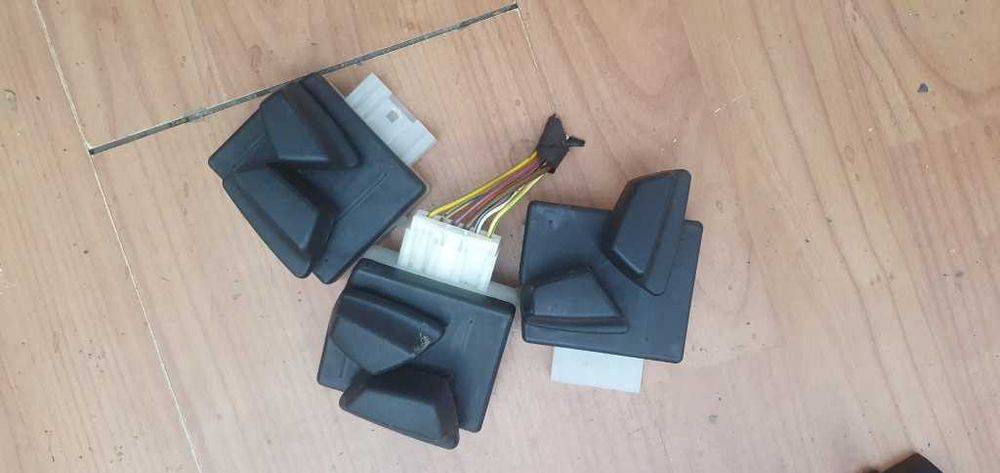 Buton reglaj scaun dreapta fata BMW cod 6958526 6958525