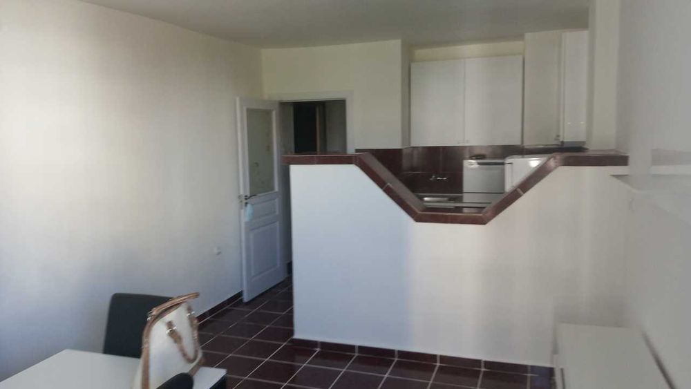 Дава се под наем Двустаен апартамент в София, Зона Б-18 - 65 кв.м за 459 € - Снимка #3