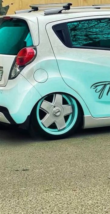 R16 dika balon sotiladi yaxwi xolatda