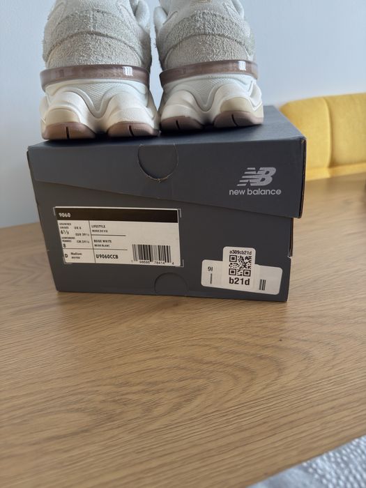 New Balance 9060