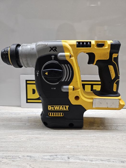 Dewalt Перфоратор DCH273 18V.