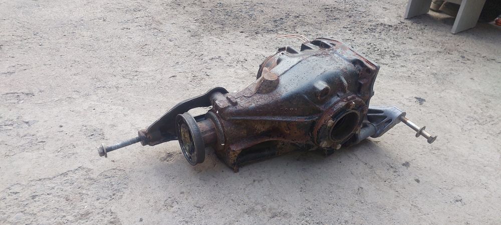 Редуктор 3.23 на BMW e34