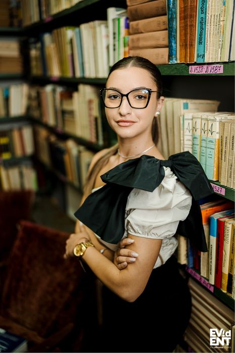 Ofer meditații limba și literatura română