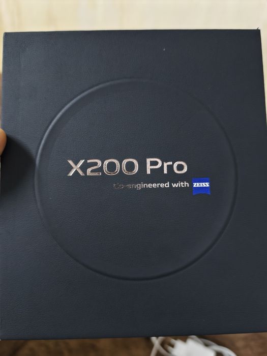 Vând/schimb Vivo X200 Pro